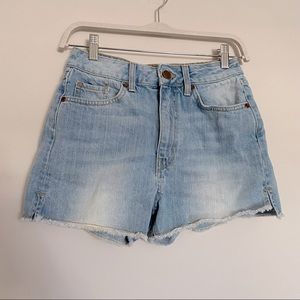 Limited Edition Women’s Light Wash High Rise Summer Denim Short slit hem 8 UK